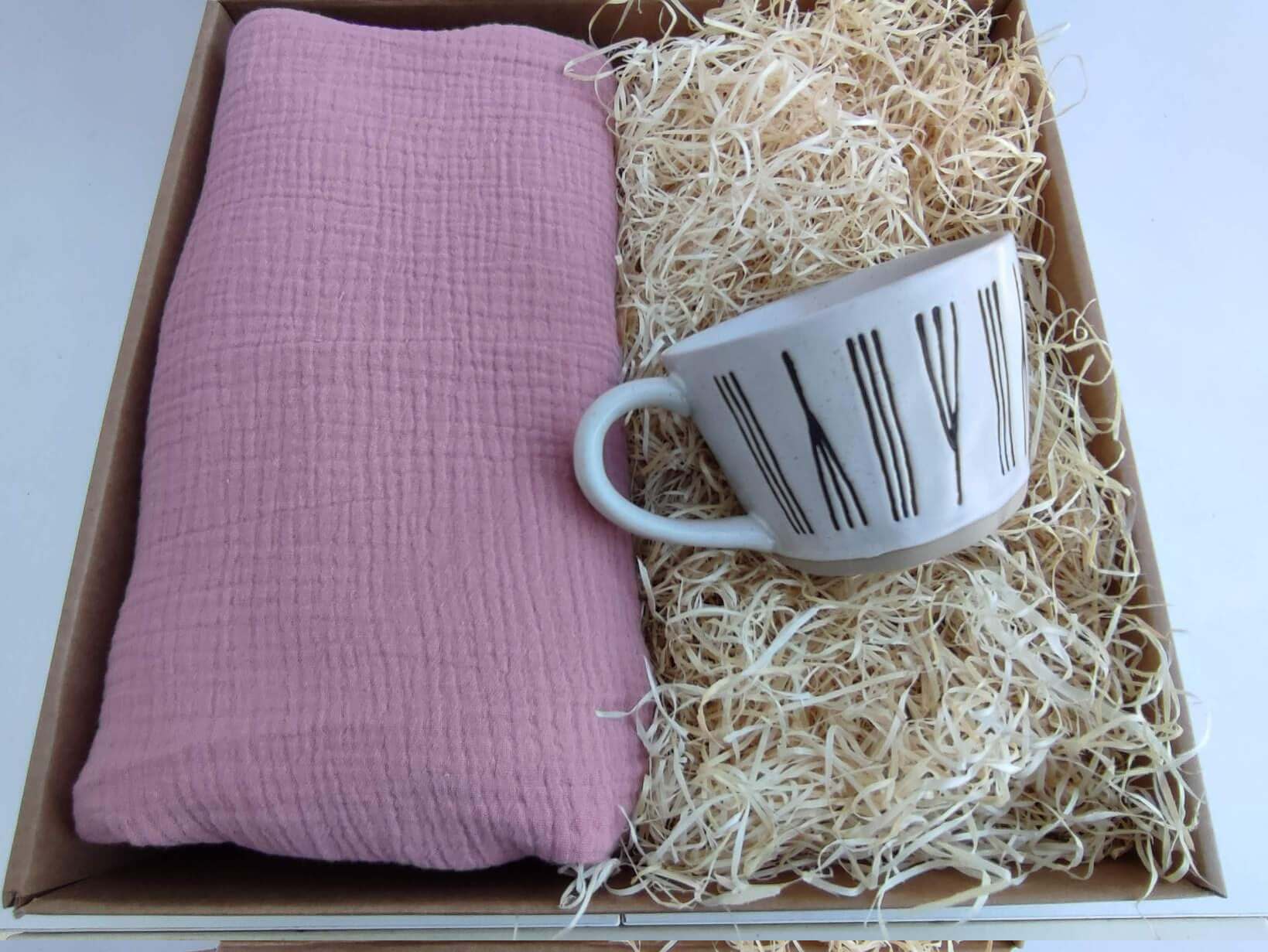 Muselina arrosa eta katilua