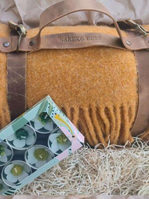 Manta horia eta kandelak