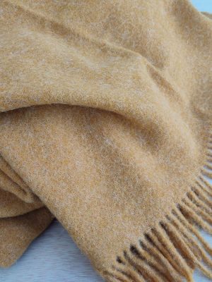 Manta lodia, mostaza kolorea