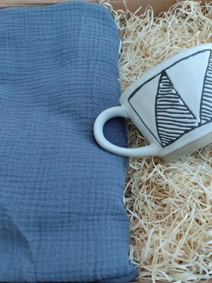 Muselina gris-urdina eta katilua